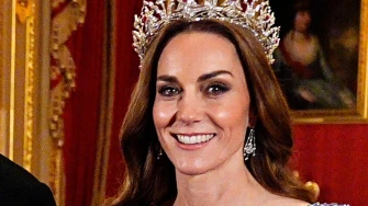 Uvijek elegantna Kate Middleton očarala u plavim izdanjima, a nosila je i poseban detalj