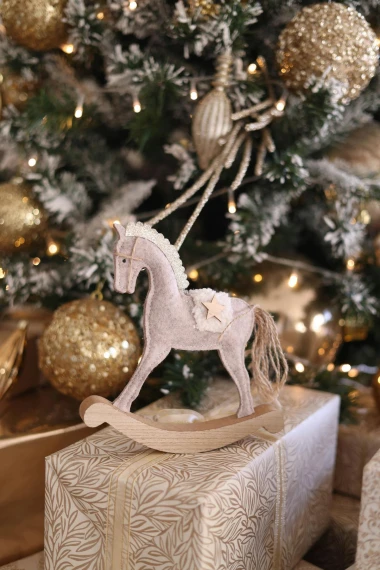 Trendovi ove sezone: Najljepše kombinacije boja za božićnu jelku