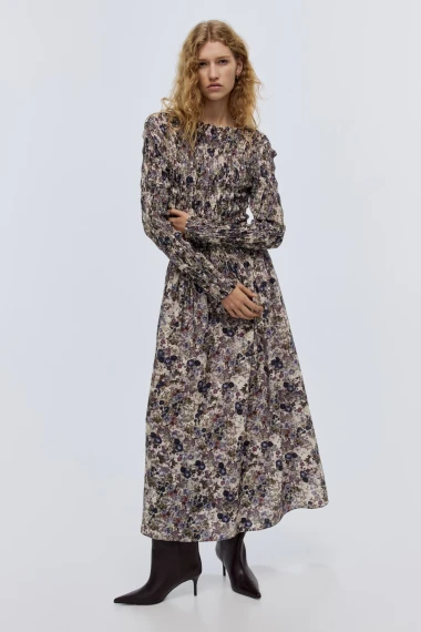 Najudobnija dnevna haljina za zimu? Smocked modeli uvjerljivo vode