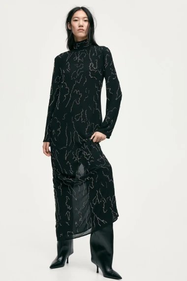 H&amp;M party komadi: Sjaj, saten i cozy klasici za blagdansku sezonu