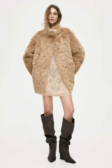 H&amp;M party komadi: Sjaj, saten i cozy klasici za blagdansku sezonu