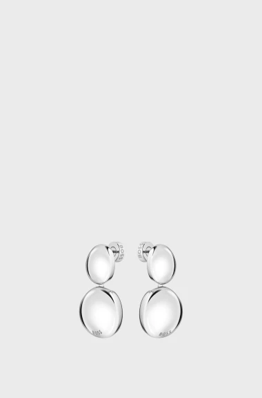 Chic i efektno: Oversized srebrne naušnice za blagdansku eleganciju