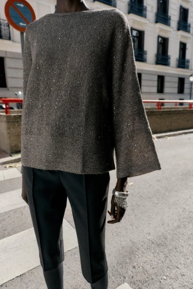 Svečani prosinac u znaku šljokica: Komadi koji će podići svaki outfit