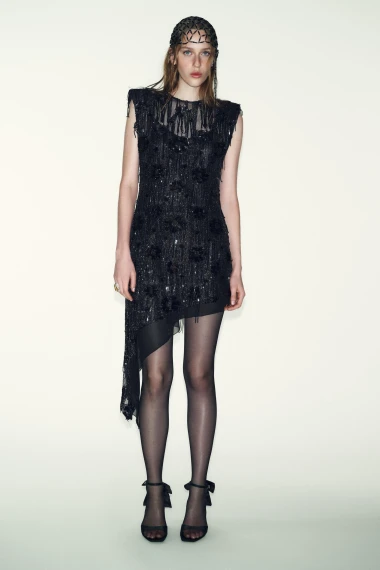 Prosinac u party stilu: Mini haljine koje oduzimaju dah