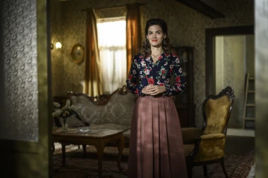 Pastelne boje, točkice i valovi u kosi: Ove trendove 50-ih obožavamo i danas