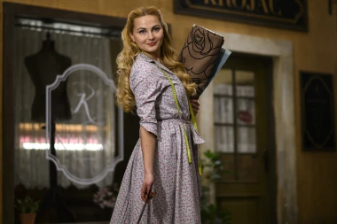 Pastelne boje, točkice i valovi u kosi: Ove trendove 50-ih obožavamo i danas