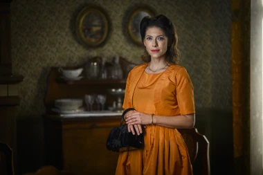 Pastelne boje, točkice i valovi u kosi: Ove trendove 50-ih obožavamo i danas