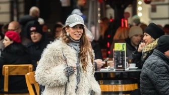 Olja Vori prošetala špicom u cool spoju trenirke i bunde