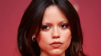 Vatrena elegancija Jenne Ortege: Crvenom Lanvin haljinom zatvorila Film festival u Marakešu