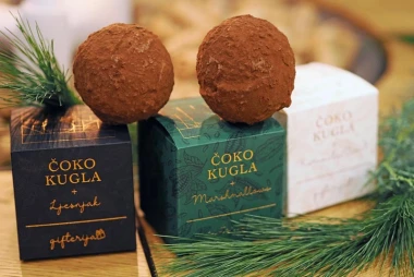 Super božićni pokloni: Chilli med, čokoladne kugle i eterična ulja s posebnom namjerom
