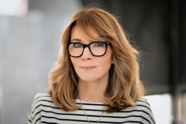 Anti-age serumi: Koji sastojci zaista djeluju nakon 40-e i kako ih koristiti?