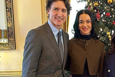 Katy Perry promašila outfit za diplomatski ručak: Izgleda kao da ju je Trudeau pozvao u zadnji čas