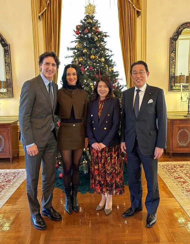 Katy Perry promašila outfit za diplomatski ručak: Izgleda kao da ju je Trudeau pozvao u zadnji čas