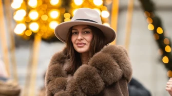 Brineta sa špice oduševila predivnim kaputom i najslađim dodatkom