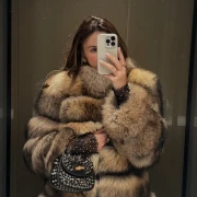 Anita Dujić u prekrasnoj bundi pokazala cool dodatak: Ovakva Gucci torbica košta par tisuća eura