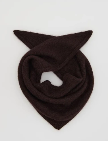 &Scaron;armantni modni dodatak: Topli &scaron;alovi koje ćemo ove zime viđati posvuda