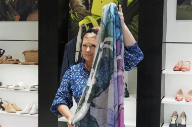 Uredsko darivanje: Alma savjetuje kako preživjeti darivanje šefa ili kolegice s kojom ne razgovaraš