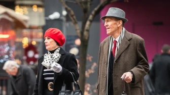 Elegancija koja ne stari: Par koji je donio pari&scaron;ki &scaron;arm na zagrebačku &scaron;picu