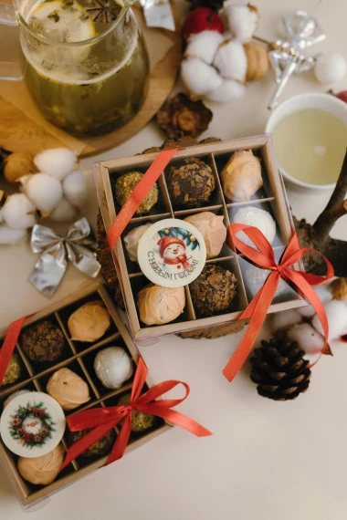 Praktični i stylish pokloni: Sitnice do 10 eura koje će razveseliti svaku ženu