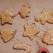 Slatka blagdanska tradicija: Božićni keksi s cimetom i medom