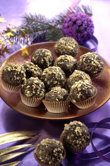 Blagdanski hit na svakom stolu: Domaće Ferrero kuglice koje svi obožavaju