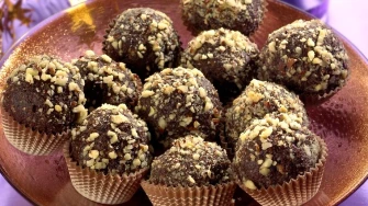 Blagdanski hit na svakom stolu: Domaće Ferrero kuglice koje svi obožavaju