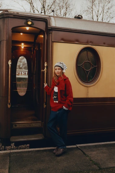 Zara predstavila božićne pulovere za cijelu obitelj u najcozy editorijalu sezone