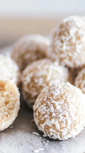 Bez pečenja i s puno okusa: Domaće Rafaelo kuglice kao idealna blagdanska slastica