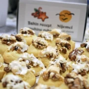 Bakini kolači u Nijemcima: Dobili smo recepte za srijemske vanilin kifle, cvjetiće i medenjake