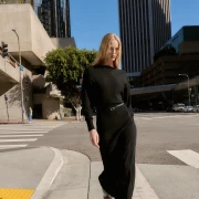 Najljep&scaron;e zimske haljine koje nosimo uz čizme i debele najlonke