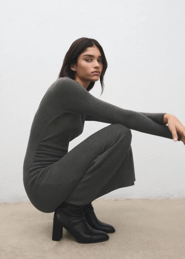 Najljep&scaron;e zimske haljine koje nosimo uz čizme i debele najlonke