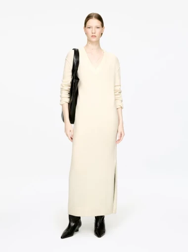 Najljep&scaron;e zimske haljine koje nosimo uz čizme i debele najlonke