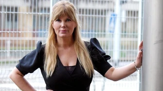 Razmi&scaron;lja&scaron; o blagdanskim odjevnim kombinacijama? Alma savjetuje kako iskoristiti zimske komade i zablistati!