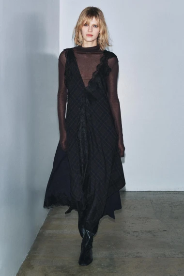 Razmi&scaron;lja&scaron; o blagdanskim odjevnim kombinacijama? Alma savjetuje kako iskoristiti zimske komade i zablistati!