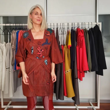 Održiva moda i live nastupi na božićnom OPEN MIC Buvljaku ove subote