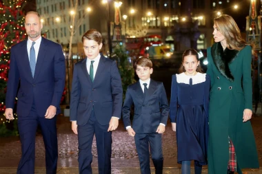 Princeza Kate i princ William objavili božićnu čestitku: Nova fotografija ispunjena je nadom i ljubavlju