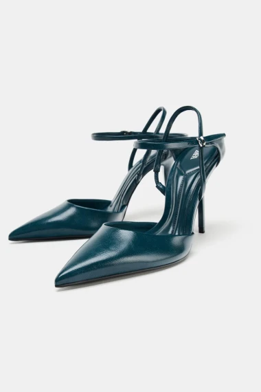 Savr&scaron;ene sandale i salonke za blagdanske kombinacije s posebnim &scaron;armom