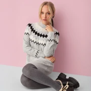 Božić kod kuće: udobna kućna odjeća za mamu i dijete + kako zasjati za Novu godinu bez pretjerivanja