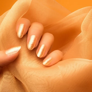 Blagdanske manikure za one koji žele ne&scaron;to drugačije od crvene