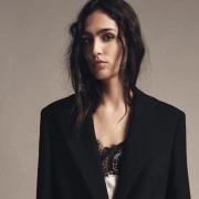 Znamo kada počinje zimsko sniženje u Zari, Massimo Duttiju, Bershki i Stradivariusu