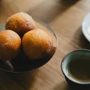 Brze fritule s jogurtom: Recept za slasticu bez koje su blagdani nezamislivi