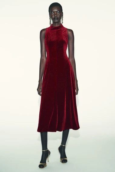 13 fantastičnih crvenih haljina za božićne partyje i doček Nove godine