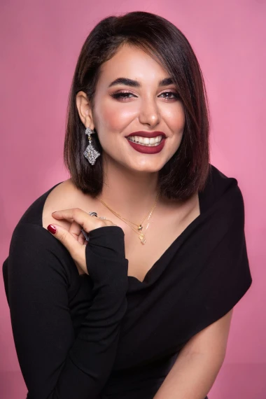 Zablistaj poput božice: Pripremi sve od kose do kože za najluđu noć u godini