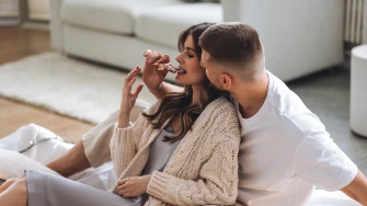 Intima i menstrualni ciklus: Kako hormoni utječu na na&scaron; libido