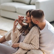 Intima i menstrualni ciklus: Kako hormoni utječu na na&scaron; libido