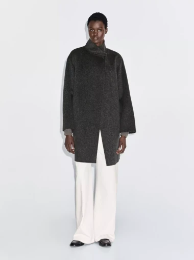 Zima je tek počela: Klasični kaputi koje se isplati kupiti na sniženju