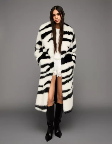 &Scaron;to se isplati kupiti na sniženju u Stradivariusu i Bershki? Izdvajamo favorite