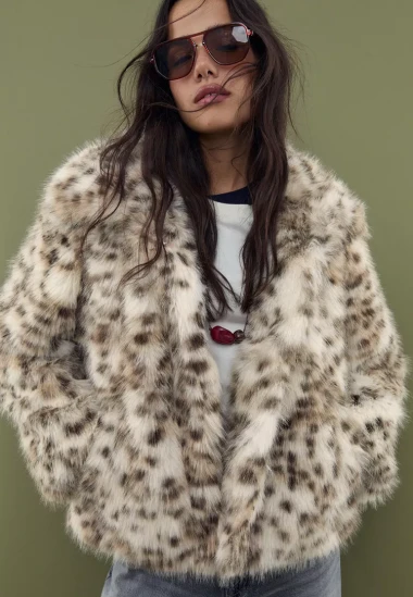 &Scaron;to se isplati kupiti na sniženju u Stradivariusu i Bershki? Izdvajamo favorite