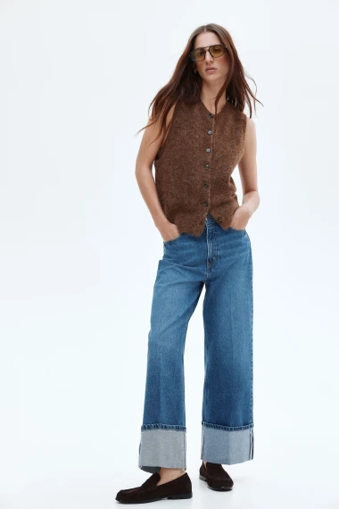 Od ravnih krojeva do barrel-leg modela: Traperice koje vrijedi uloviti na sniženju