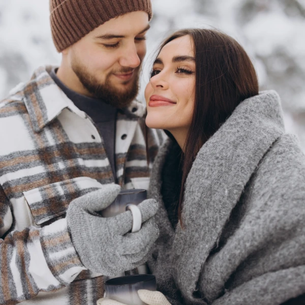 Kako ponovno zapaliti iskru: Vodič za vraćanje intimnosti u dugogodi&scaron;nje veze